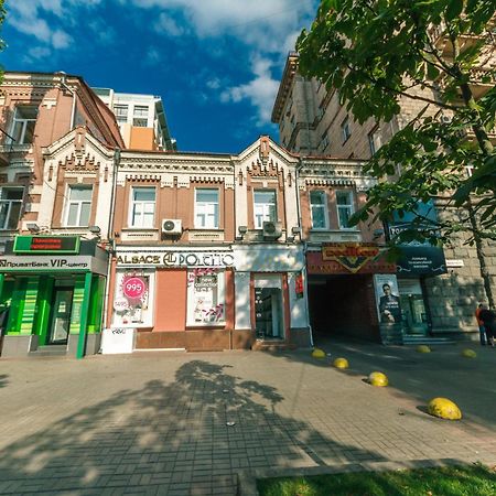 Apartments Rentals Ukraine On Kreshchatik Киев Экстерьер фото