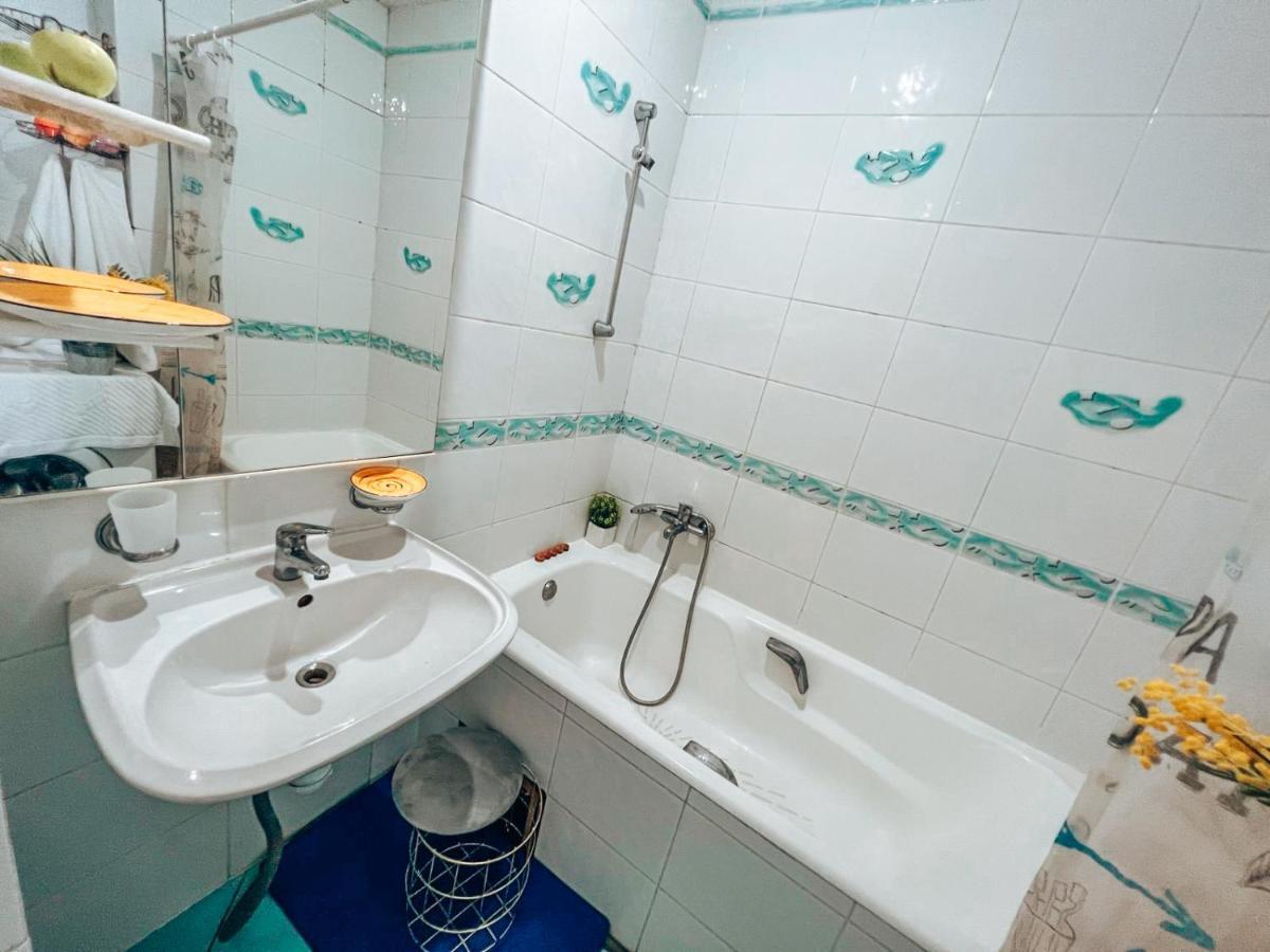 Apartments Rentals Ukraine On Kreshchatik Киев Экстерьер фото