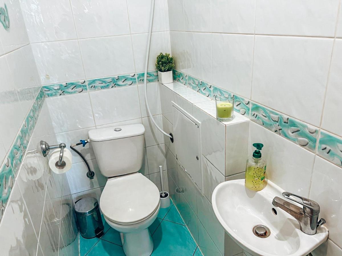 Apartments Rentals Ukraine On Kreshchatik Киев Экстерьер фото