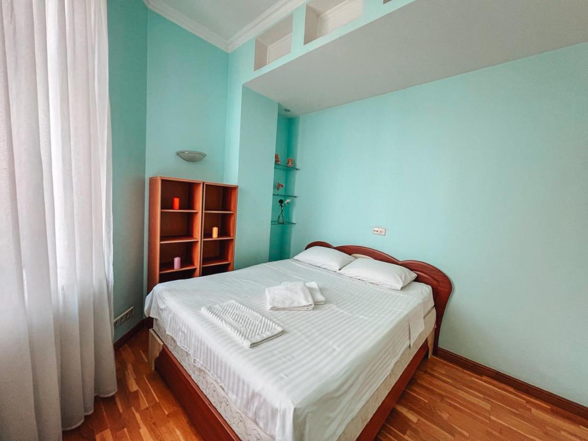 Apartments Rentals Ukraine On Kreshchatik Киев Экстерьер фото