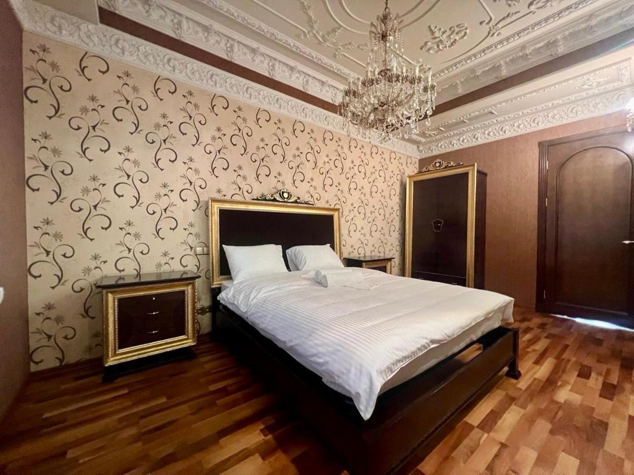Apartments Rentals Ukraine On Kreshchatik Киев Экстерьер фото