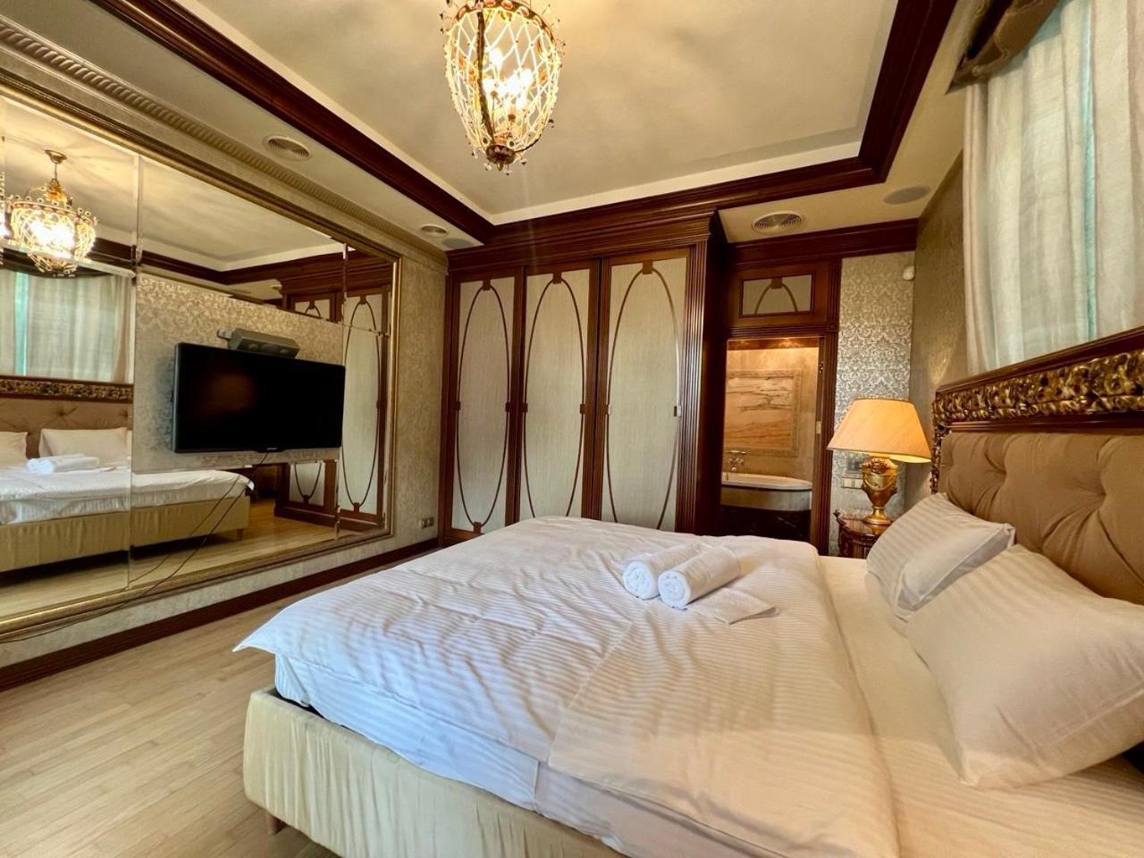 Apartments Rentals Ukraine On Kreshchatik Киев Экстерьер фото