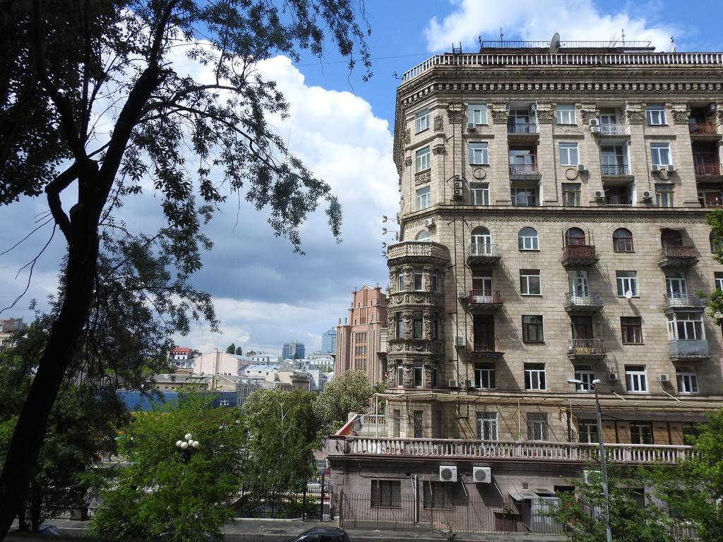 Apartments Rentals Ukraine On Kreshchatik Киев Экстерьер фото